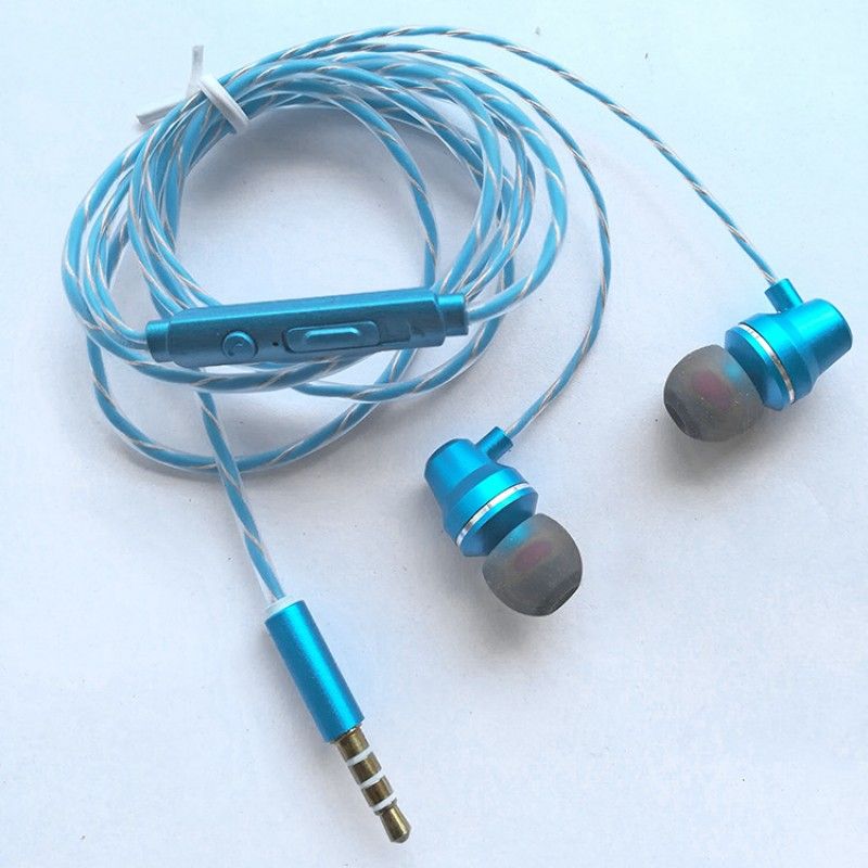 Metal subwoofer wire controlled earphone mobile phone computer general earphone in ear chicken eating game earphone wholesaler 