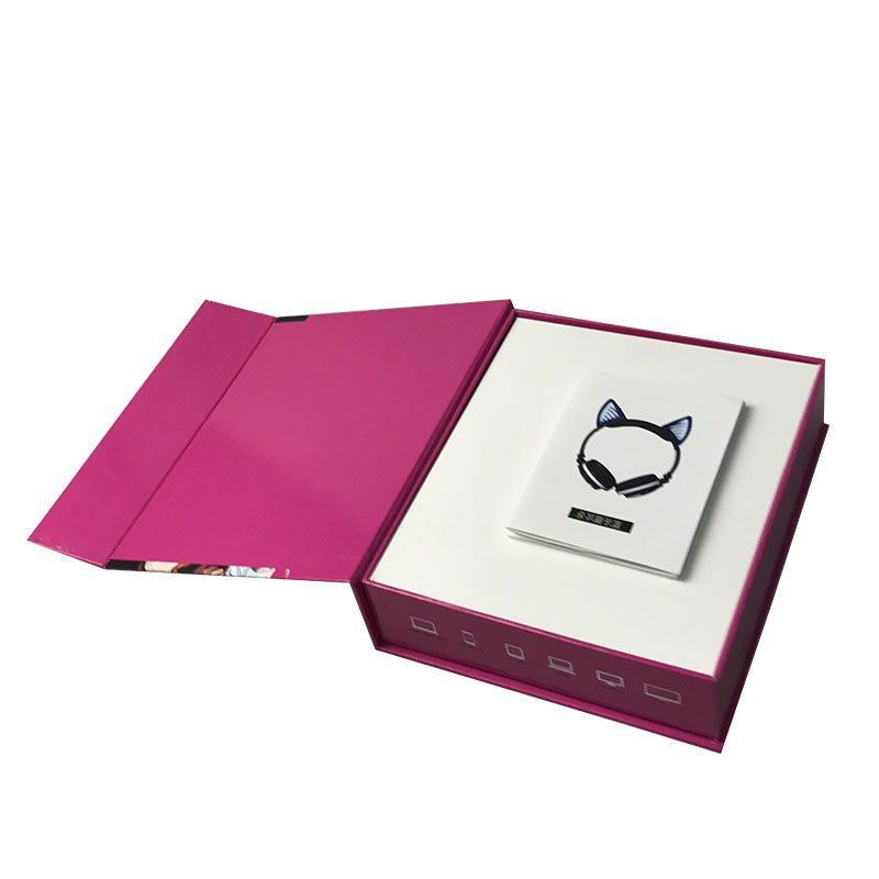 E-commerce hot spot wholesale customized cat ear luminous foldable wireless Bluetooth headset 