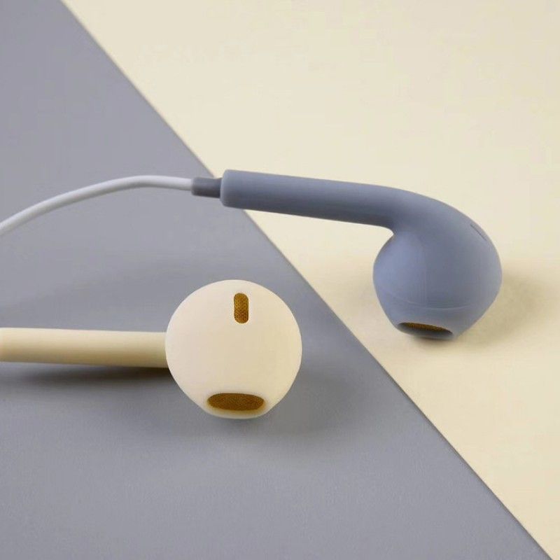 New a-006 two color earphone 3.5 high bass music mobile phone voice earplug in ear wired earphone 