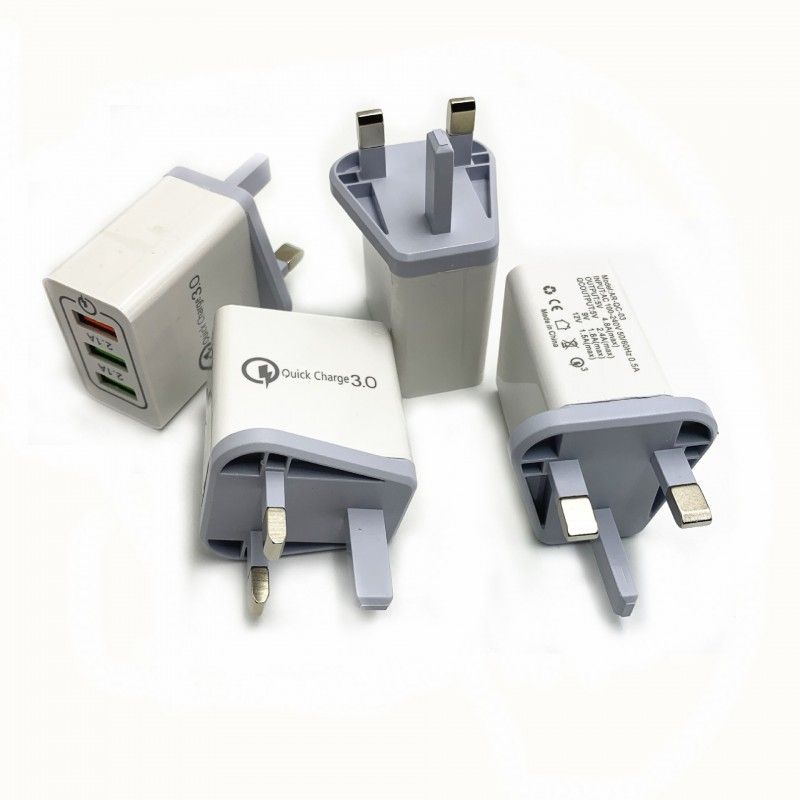 Hong Kong version triangle British standard qc3.0 mobile phone charger 9V European standard American Standard 4USB multi port travel fast charger