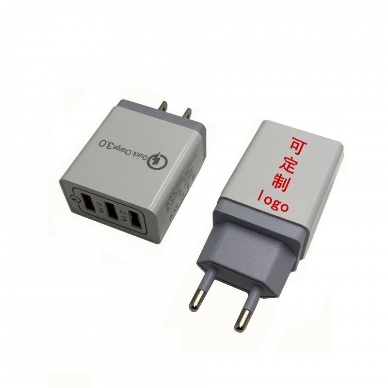 Qc3.0 fast charging charger 3usb EU US UK 5V / 9V / 12V mobile travel charger 3A