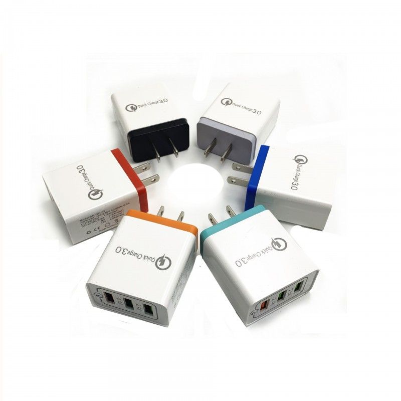 Qc3.0 fast charging charger 3usb EU US UK 5V / 9V / 12V mobile travel charger 3A